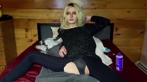 Snapshot of rachelxprice chatting on 7, 12, 2024 Rachel Price online show from 7, 12, 2024