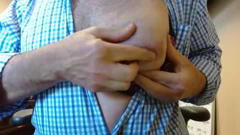 Snapshot of ragin_hardon001 chatting on 10, 9, 2025 Ray online show from 10, 9, 2025