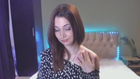 Snapshot of rahatlocum chatting on 13, 5, 2026 Sofie online show from 13, 5, 2026