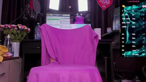 Laura online show from 2, 10, 2025