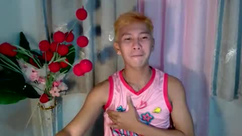 ralfhuge24 online show from 5, 12, 2025