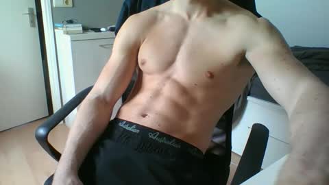 ramonjoosse2001 online show from 27, 3, 2026