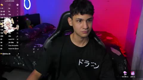  A independent Model  online show from 10, 11, 2025