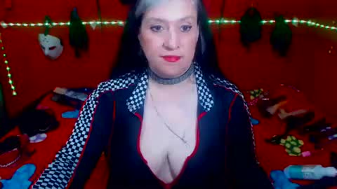 Snapshot of randymaturex01 chatting on 28, 10, 2025 Sonia online show from 28, 10, 2025
