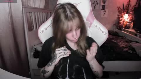Snapshot of rapunzel_cute chatting on 19, 4, 2026 Rapunzel online show from 19, 4, 2026