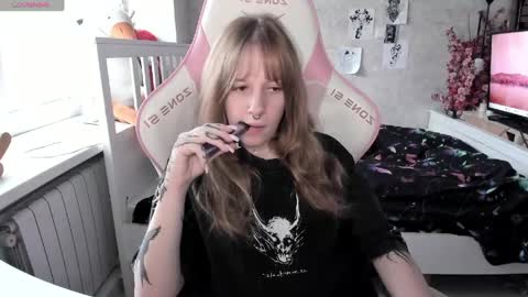 Snapshot of rapunzel_cute chatting on 5, 5, 2026 Rapunzel online show from 5, 5, 2026