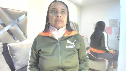 Raquel Moore  online show from 27, 2, 2026