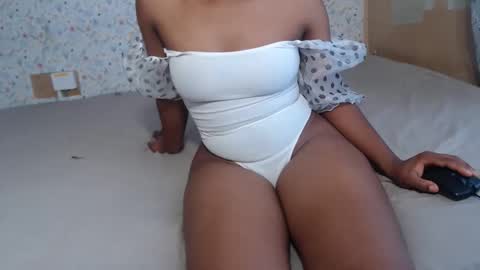 rarepetite online show from 16, 12, 2025