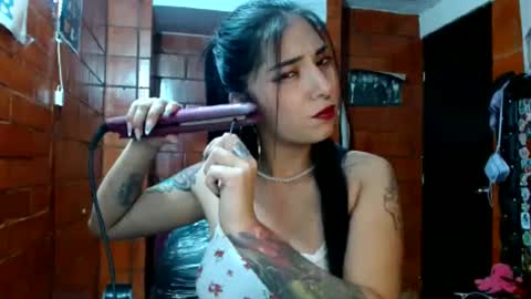 Snapshot of raven__purple chatting on 19, 1, 2025 raven__purple online show from 19, 1, 2025