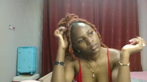 Snapshot of raven_luxe chatting on 4, 4, 2026 Raven online show from 4, 4, 2026