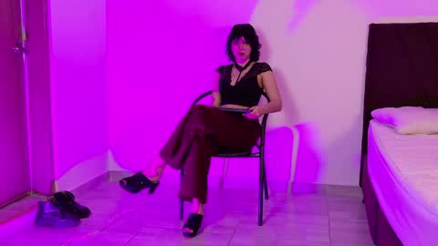 Snapshot of raven_oa chatting on 21, 4, 2026 online show from 21, 4, 2026