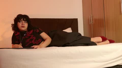 Snapshot of raven_oa chatting on 25, 5, 2026 online show from 25, 5, 2026