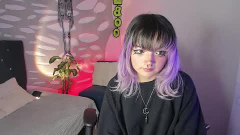 ravencollen online show from 20, 10, 2025