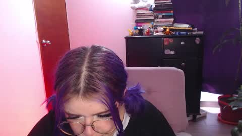 Snapshot of raventh_ chatting on 12, 9, 2025 raventh_ online show from 12, 9, 2025