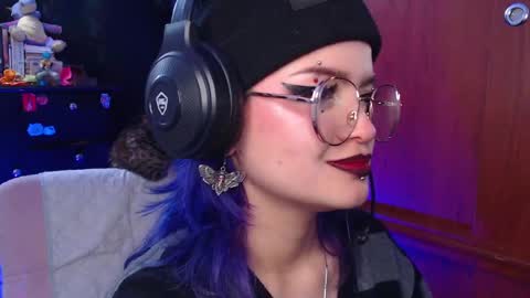 Snapshot of raventh_ chatting on 4, 10, 2025 raventh_ online show from 4, 10, 2025