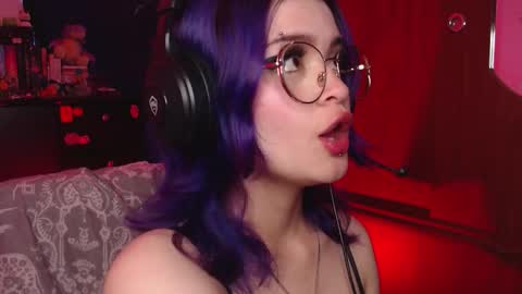 Snapshot of raventh_ chatting on 12, 10, 2025 raventh_ online show from 12, 10, 2025