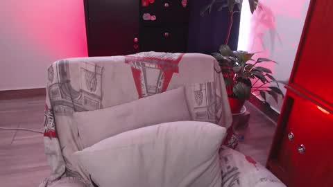 Snapshot of raventh_ chatting on 16, 10, 2025 raventh_ online show from 16, 10, 2025