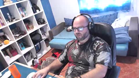 ravingr3d3 online show from 22, 10, 2025