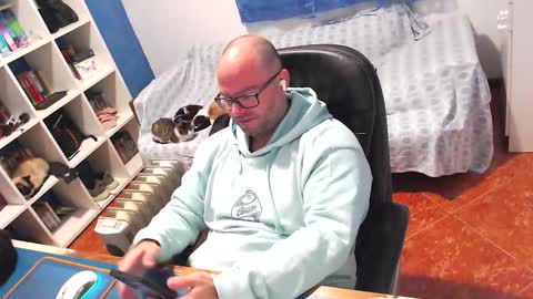 ravingr3d3 online show from 31, 1, 2026