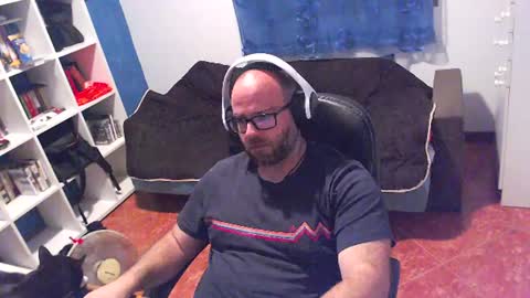 Snapshot of ravingr3d3 chatting on 9, 6, 2026 ravingr3d3 online show from 9, 6, 2026