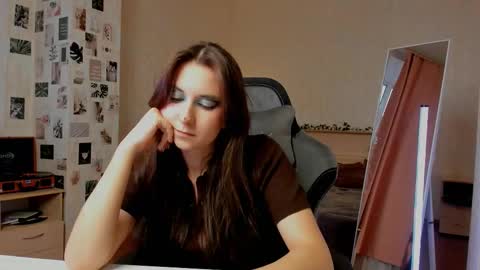 Alia Mereyn online show from 10, 10, 2025