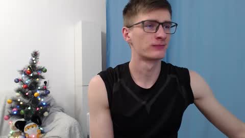 Snapshot of ray_booy chatting on 14, 12, 2025 Ray Booy online show from 14, 12, 2025