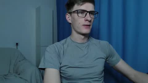 Snapshot of ray_booy chatting on 18, 12, 2025 Ray Booy online show from 18, 12, 2025