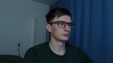 Snapshot of ray_booy chatting on 23, 12, 2025 Ray Booy online show from 23, 12, 2025