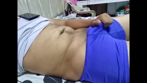 ray_rey1210 online show from 2, 4, 2026