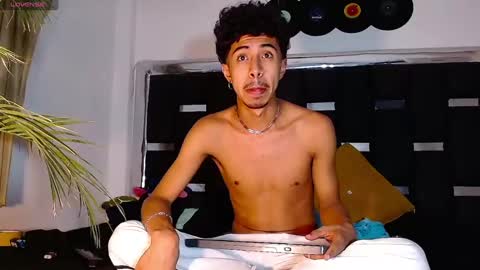 Rayn online show from 1, 2, 2025