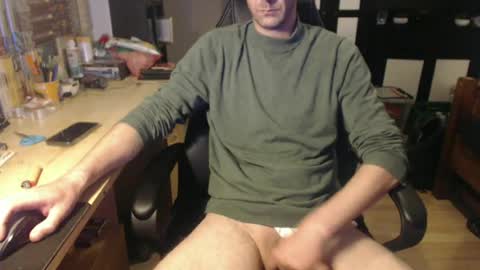 Snapshot of raymann8 chatting on 13, 6, 2026 Ray online show from 13, 6, 2026