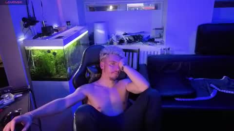 Rayzel online show from 18, 2, 2026