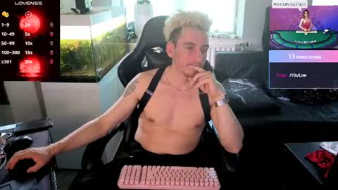Rayzel White online show from 1, 7, 2026