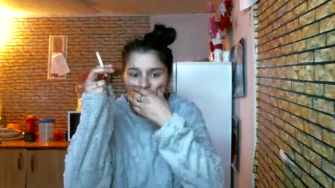 real_coupl3 online show from 7, 3, 2026