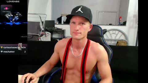 Snapshot of reallyman7 chatting on 19, 12, 2024 Ask me online show from 19, 12, 2024