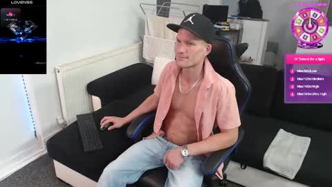 Snapshot of reallyman7 chatting on 18, 2, 2025 Ask me online show from 18, 2, 2025