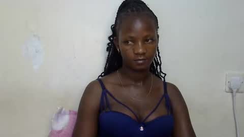 Snapshot of realqueen_ chatting on 3, 3, 2025 queen online show from 3, 3, 2025