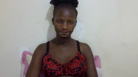 Snapshot of realqueen_ chatting on 9, 3, 2025 queen online show from 9, 3, 2025