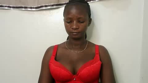 Snapshot of realqueen_ chatting on 17, 9, 2025 queen online show from 17, 9, 2025