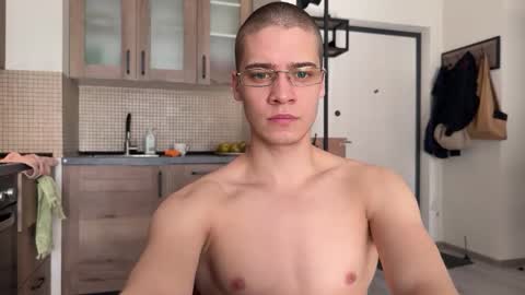 AliceEve online show from 6, 4, 2026