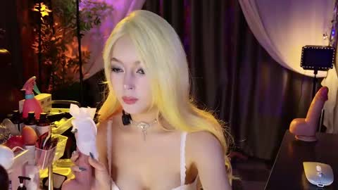 reaowna___ online show from 1, 10, 2025