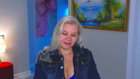 Snapshot of reasonforpassion_ chatting on 29, 5, 2026 Im a little sick. Ill be back soon. online show from 29, 5, 2026