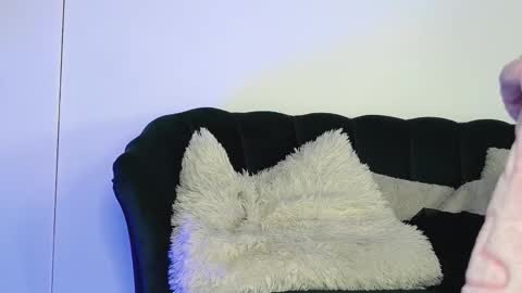 rebbeccaray online show from 12, 1, 2026