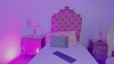 Rebeca Whatsson online show from 21, 11, 2025