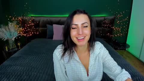 rebecca_diamonds online show from 2, 3, 2025