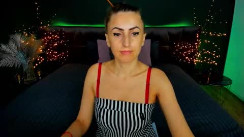 rebecca_diamonds online show from 18, 9, 2025