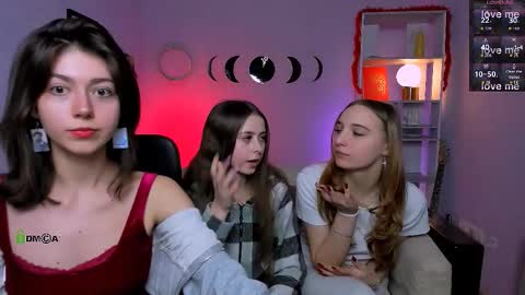 Snapshot of rebecca_smile_ chatting on 3, 2, 2026 rebecca_smile_ online show from 3, 2, 2026