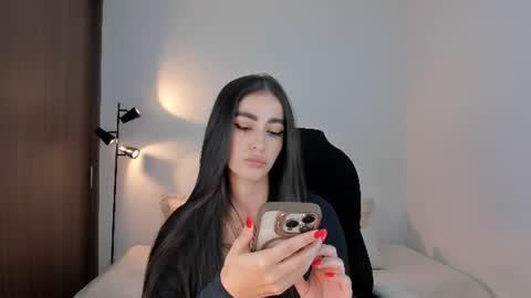 Rebecca online show from 16, 7, 2026