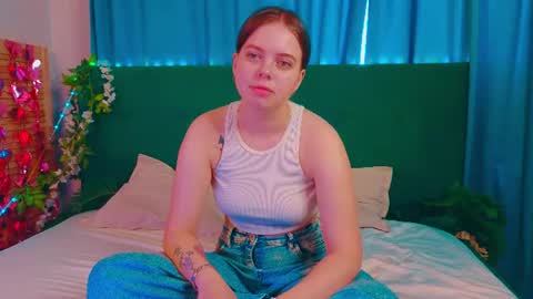 rebeccacruze online show from 13, 6, 2026