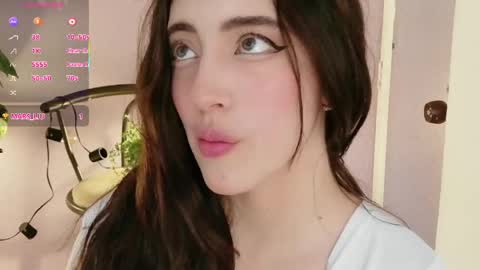 rebeccawhite_meow online show from 28, 4, 2026